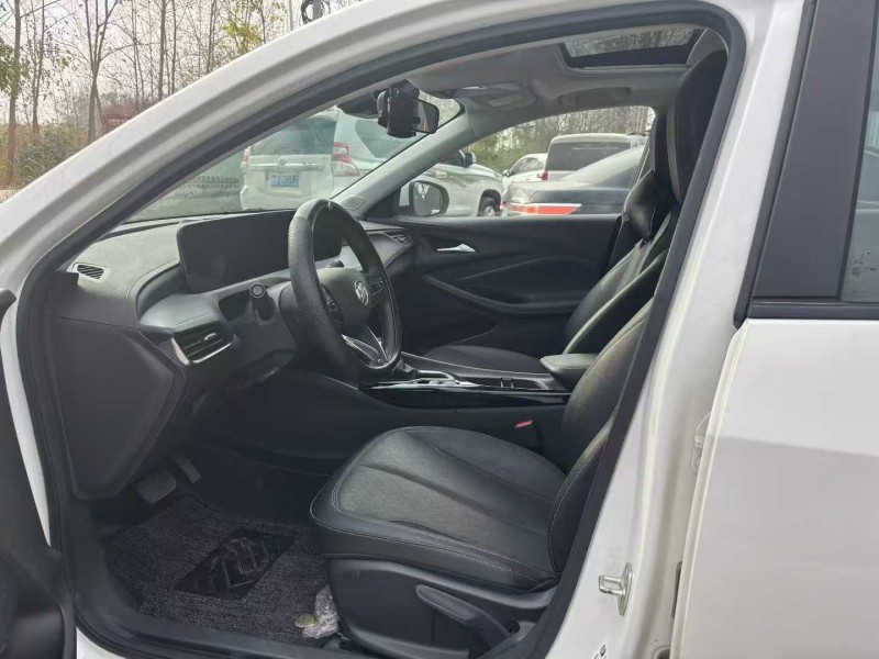 徐州23年别克威朗6