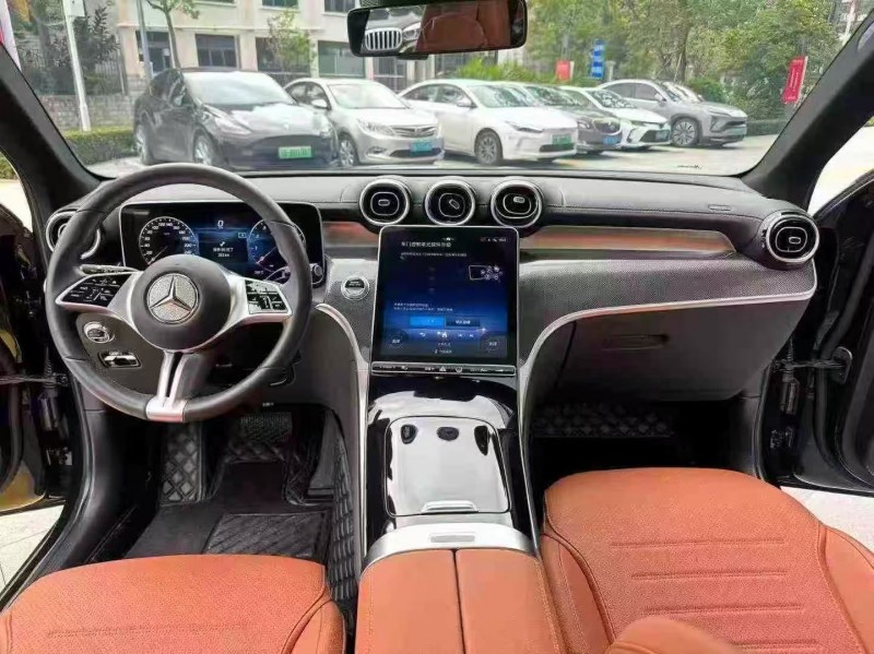 广州23年奔驰GLC3