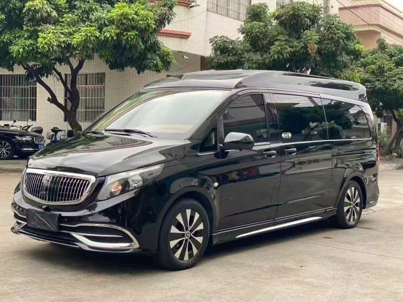 广州23年奔驰威霆2