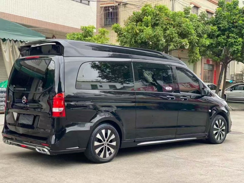 广州23年奔驰威霆3