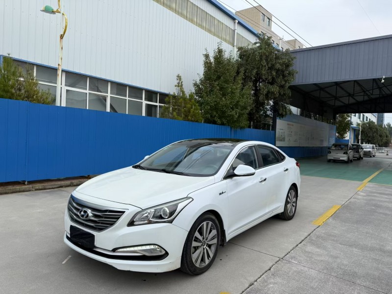 焦作17年现代名图3