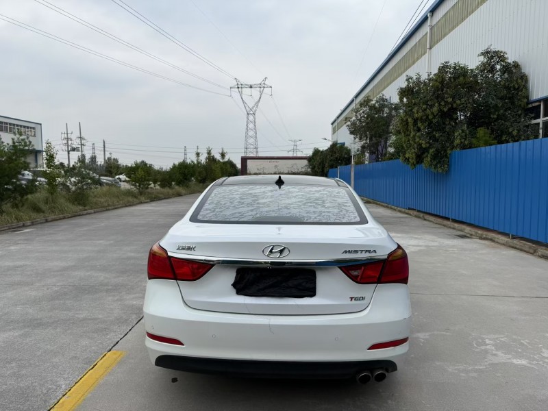 焦作17年现代名图7