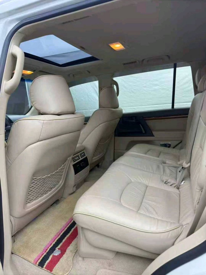 惠州13年丰田兰德酷路泽5