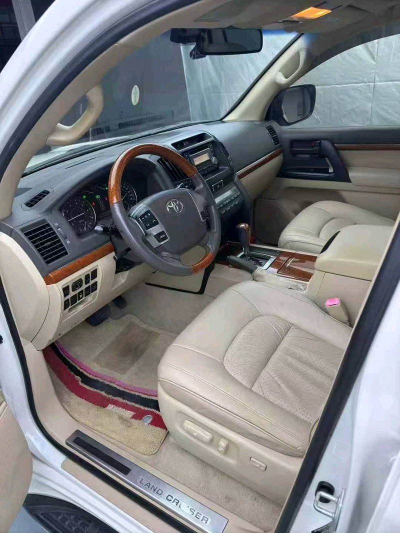 惠州13年丰田兰德酷路泽6