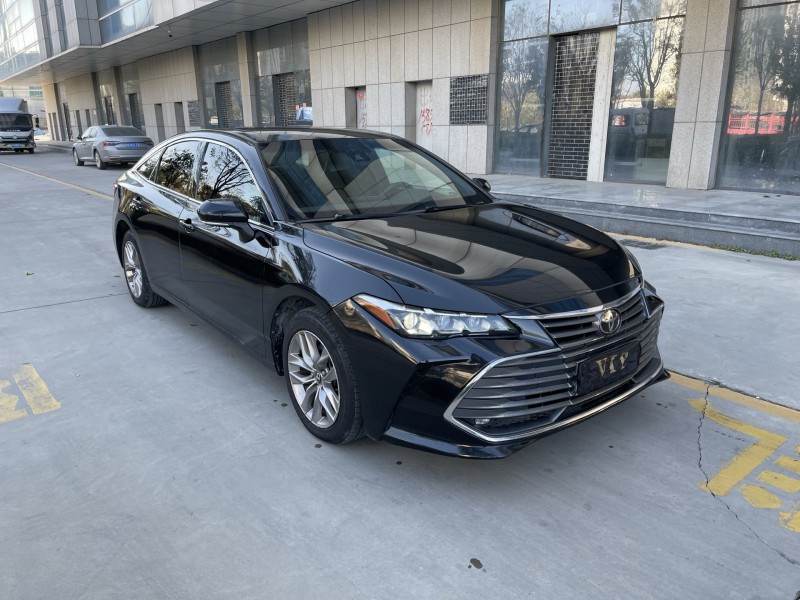 济宁21年丰田亚洲龙3