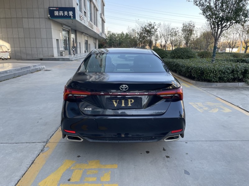 济宁21年丰田亚洲龙9