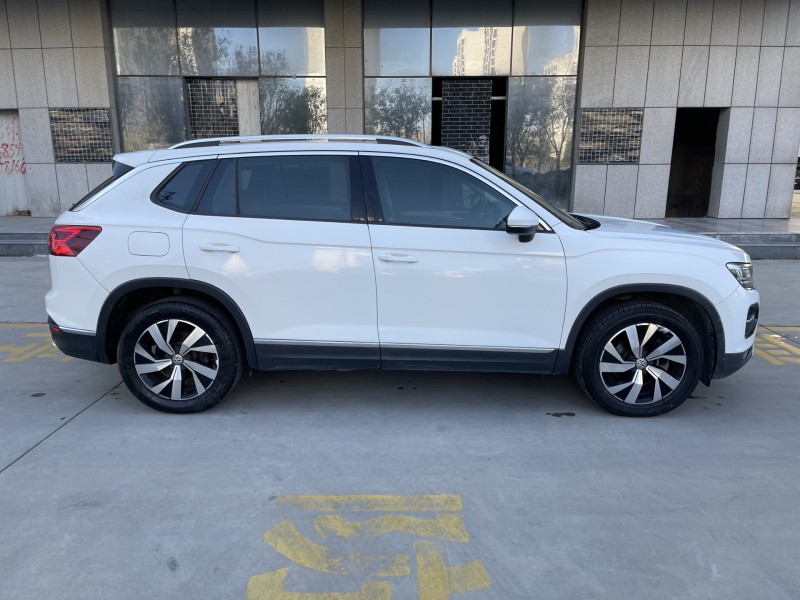 济宁20年大众探岳8