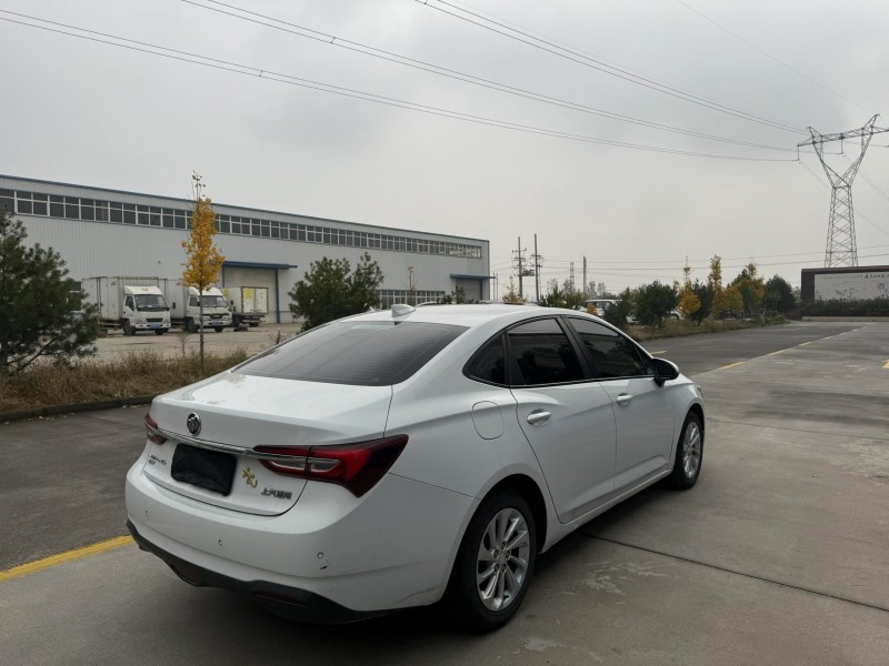 焦作20年别克威朗9