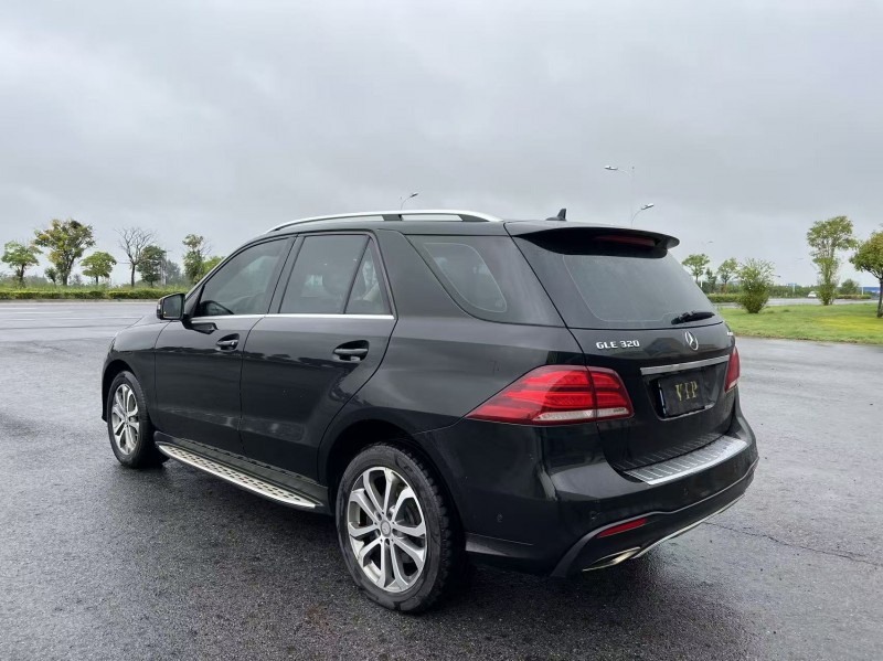 盐城16年奔驰GLE9