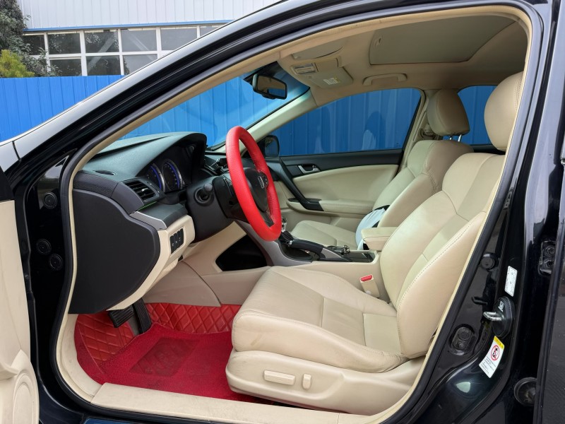 焦作11年本田思铂睿4