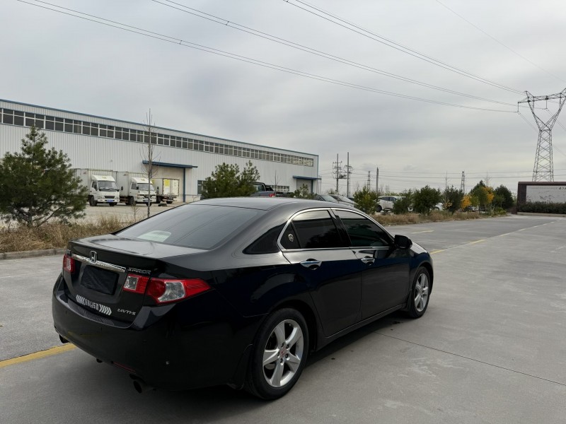 焦作11年本田思铂睿8