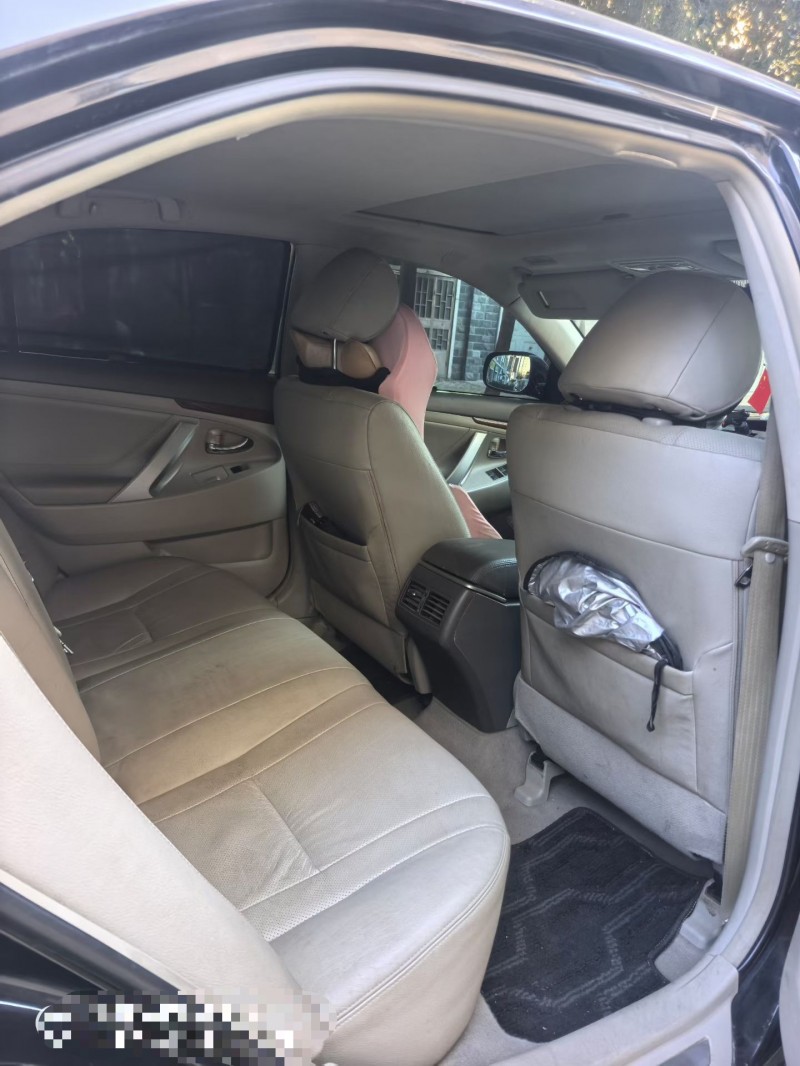 青岛15年丰田凯美瑞4