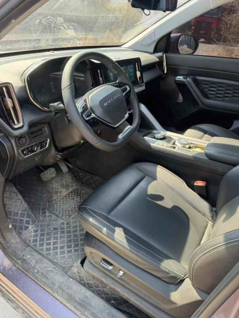 鹤壁23年五菱汽车星云9