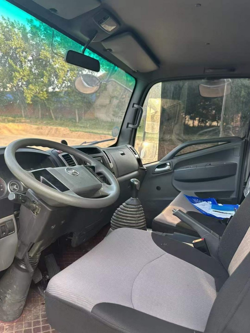 鹤壁23年凯马汽车锐航8