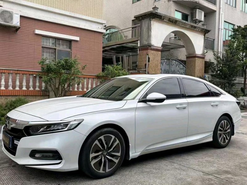 东莞21年本田雅阁2