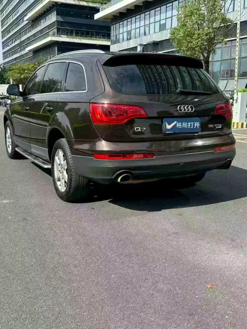 东莞15年奥迪Q77