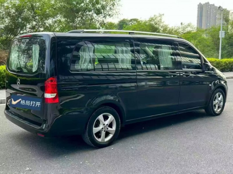 东莞18年奔驰威霆7