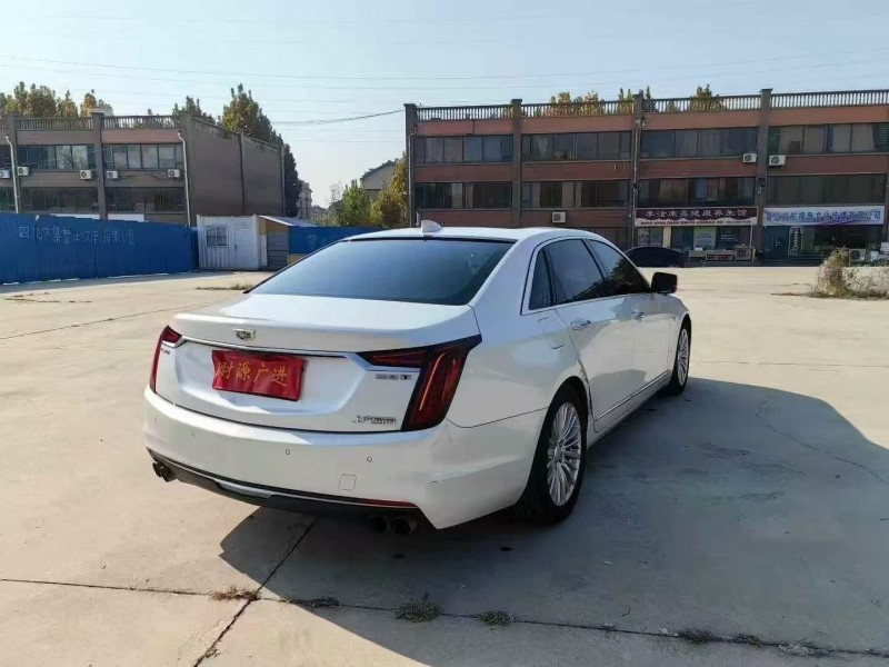 枣庄19年凯迪拉克CT68