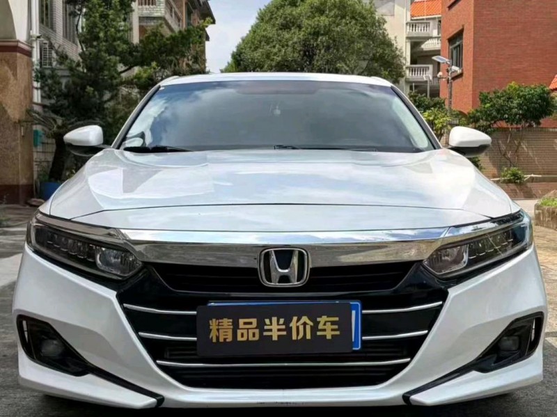 东莞22年本田雅阁1