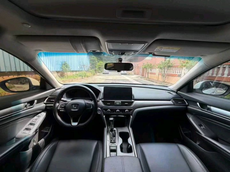 东莞22年本田雅阁6