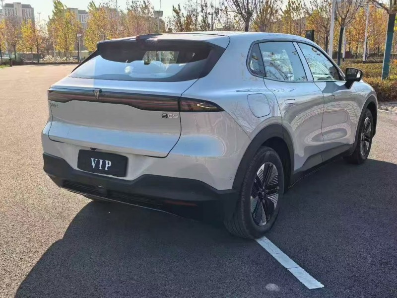 天津25年长安汽车深蓝7