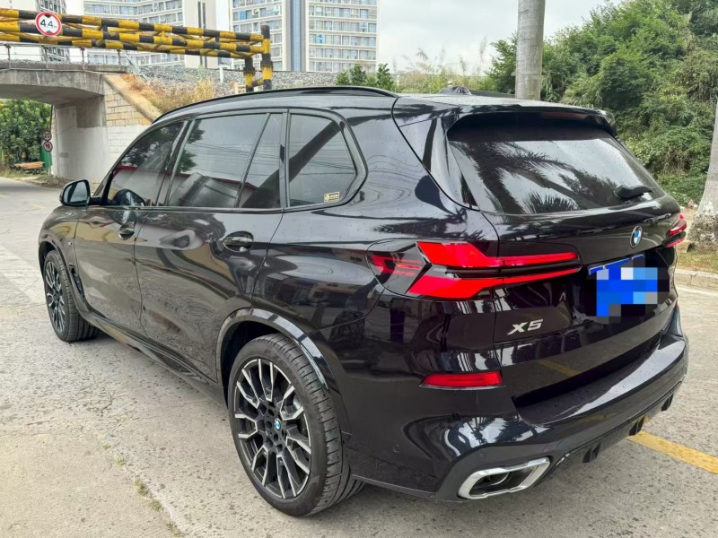 厦门24年宝马X57