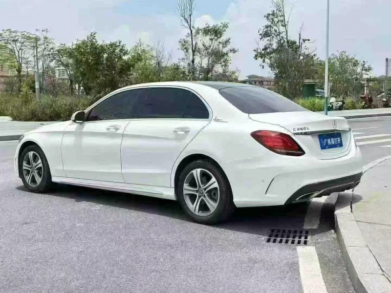 东莞19年奔驰C7