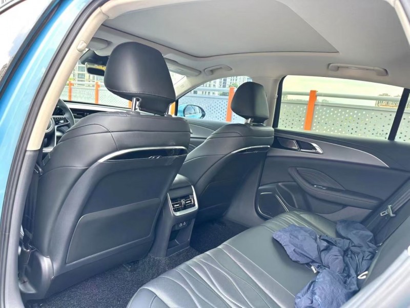 厦门23年红旗H55