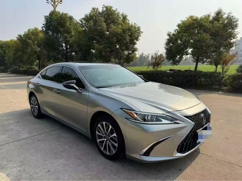 南京24年雷克萨斯ES3