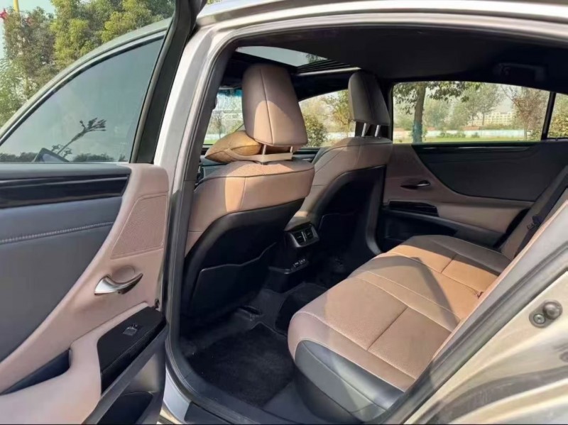 南京24年雷克萨斯ES6