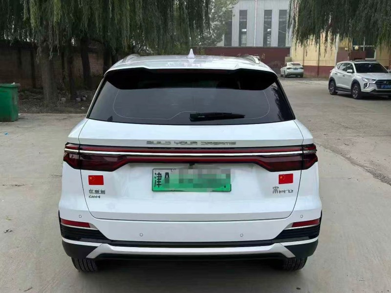 保定22年比亚迪宋3