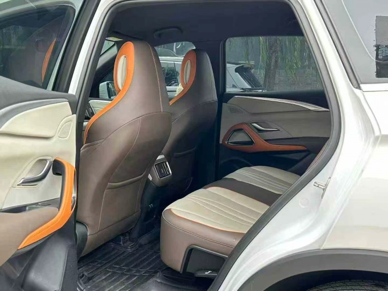 保定22年比亚迪宋7