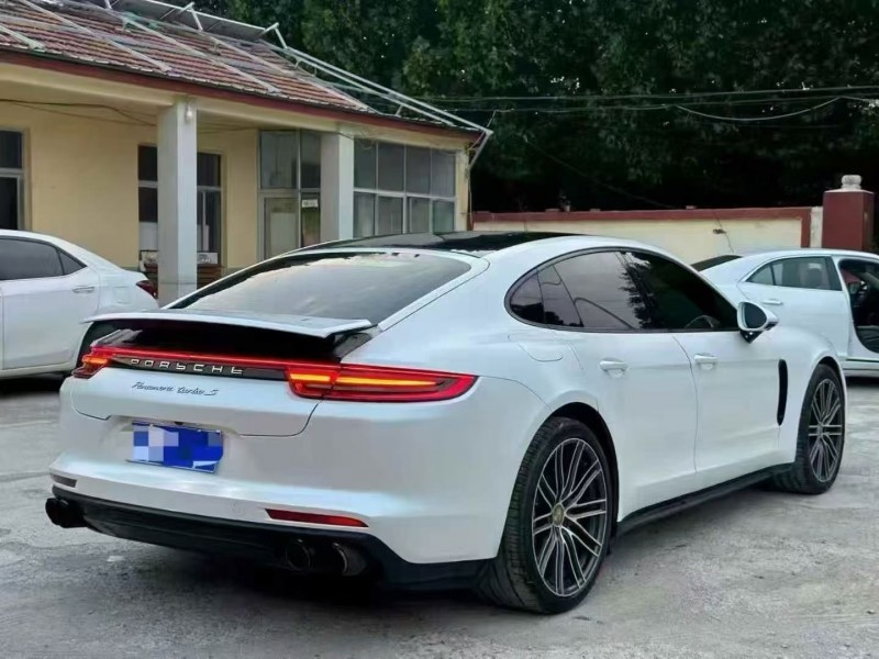 淄博18年保时捷帕拉梅拉7