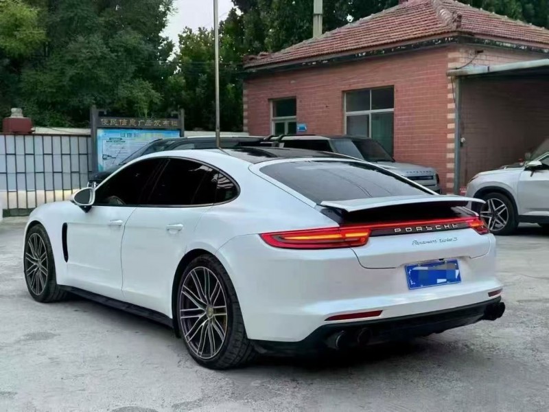 淄博18年保时捷帕拉梅拉8