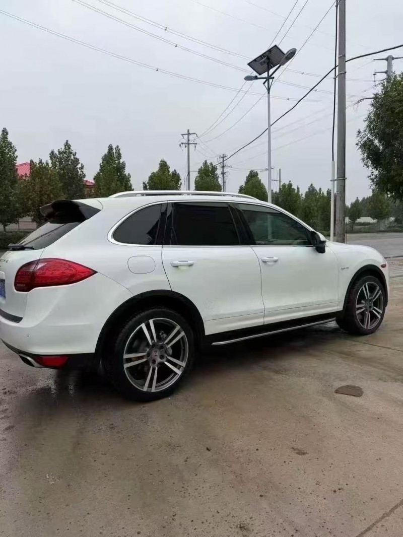 东营14年保时捷卡宴7