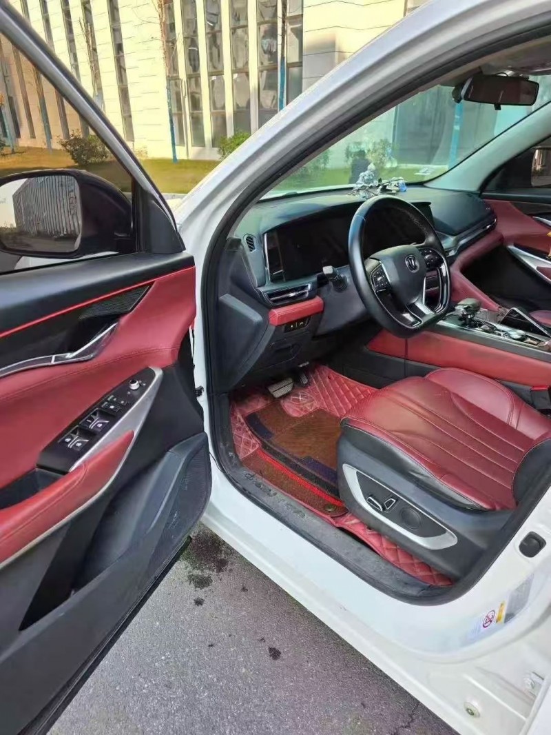 枣庄21年长安汽车CS756