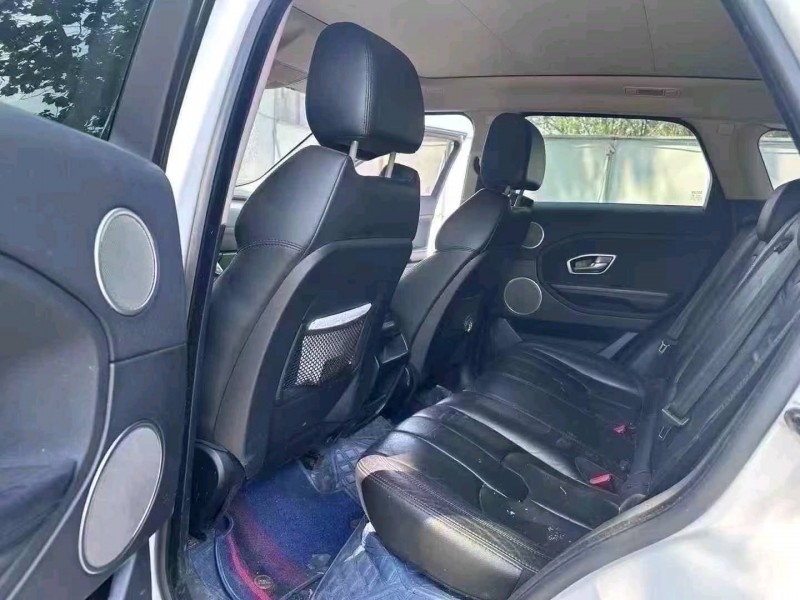 青岛15年路虎极光4