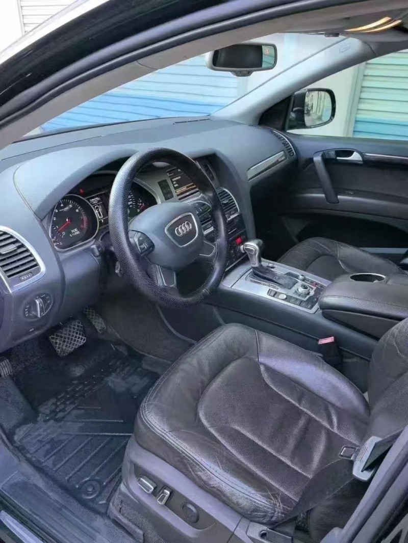 枣庄12年奥迪Q75