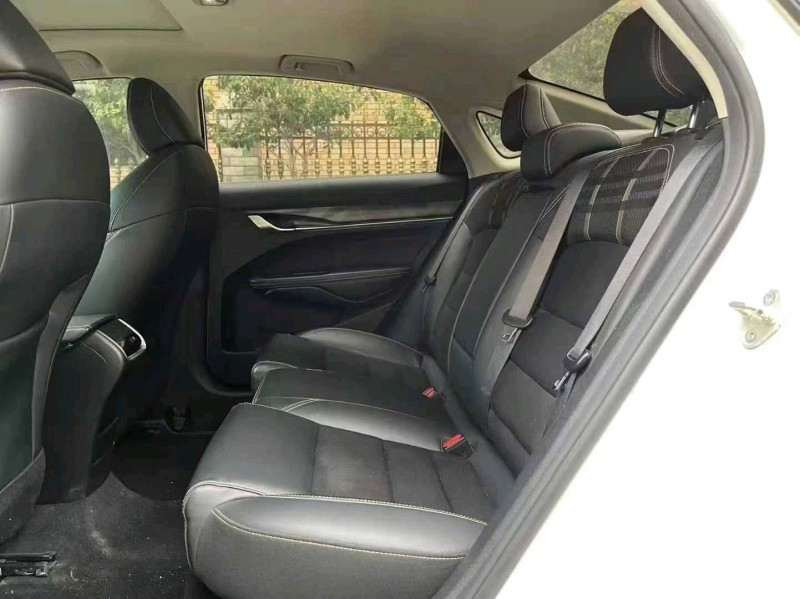 东莞21年吉利缤瑞5