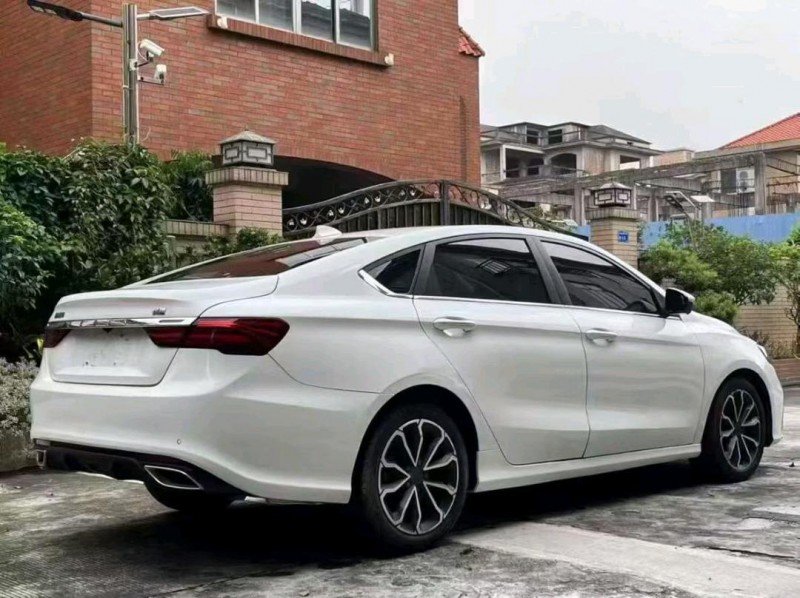 东莞21年吉利缤瑞8