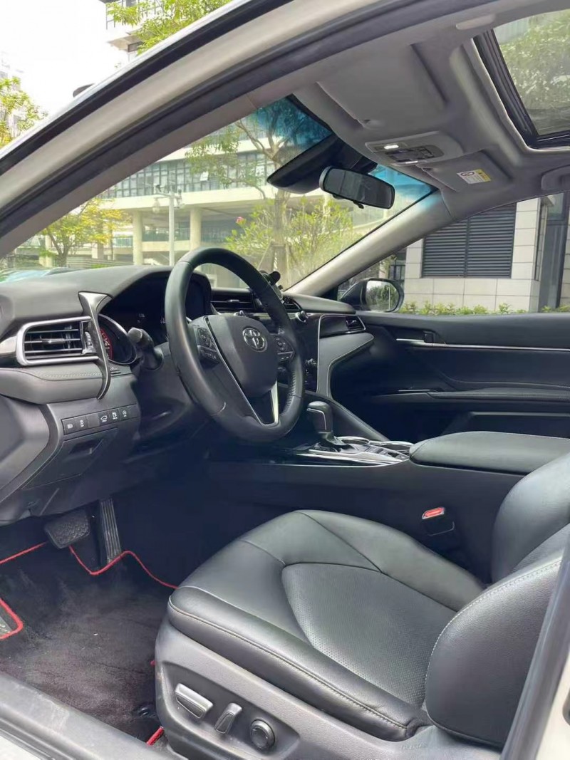 佛山19年丰田凯美瑞4