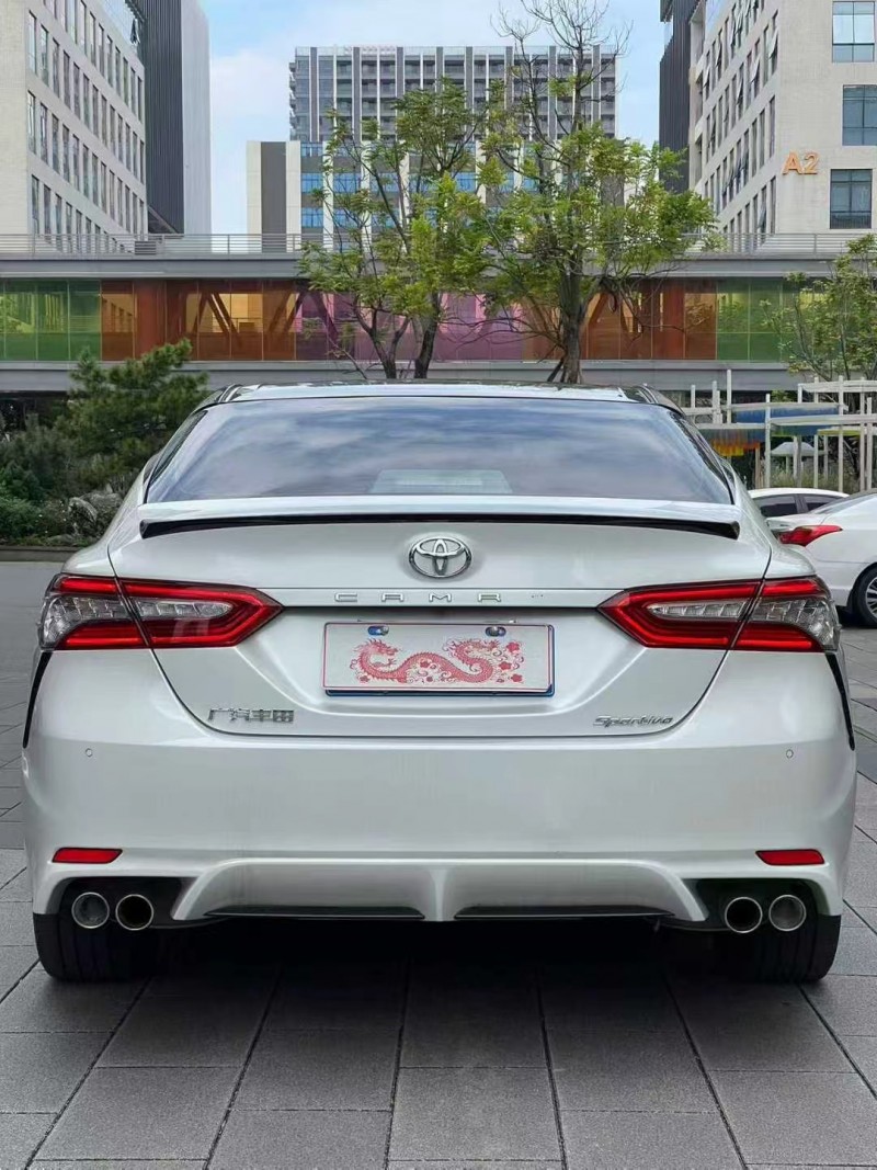 佛山19年丰田凯美瑞9