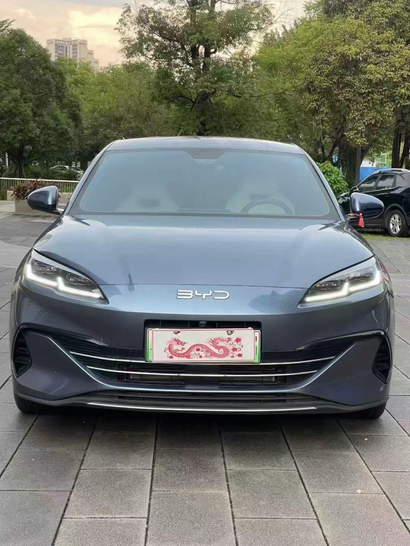 佛山25年比亚迪海豹1