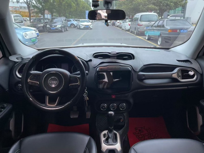 洛阳18年Jeep自由侠7