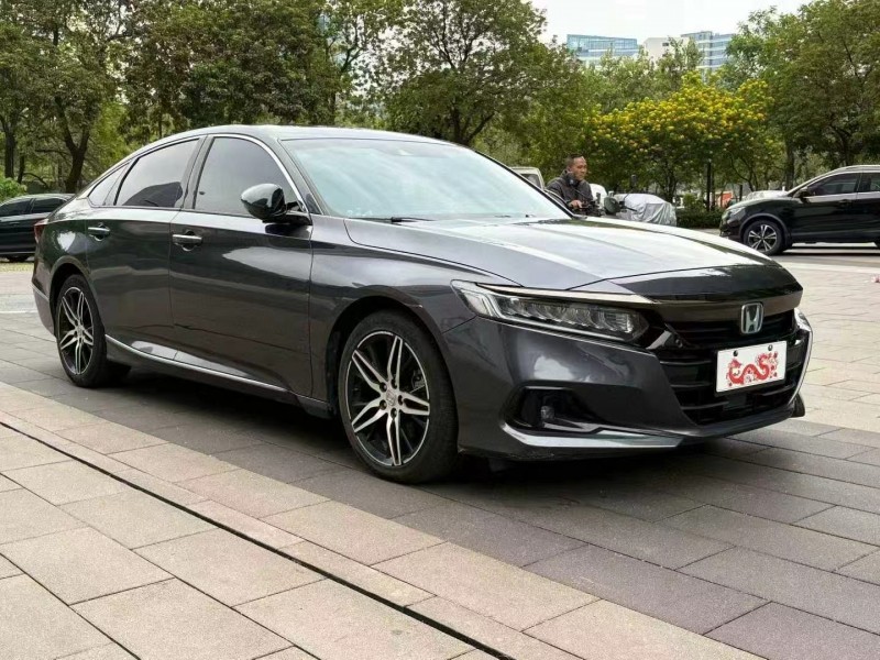 佛山23年本田雅阁2