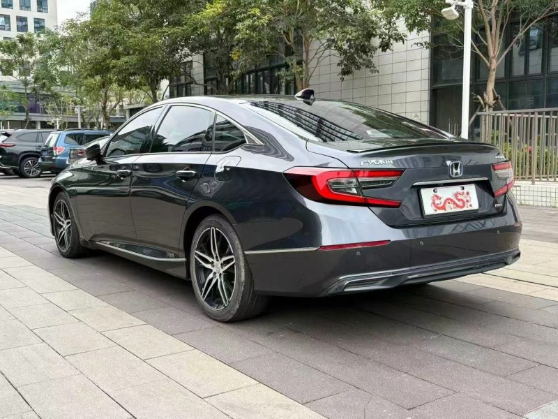 佛山23年本田雅阁7