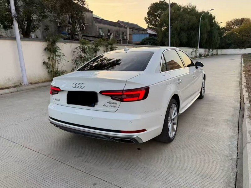 苏州19年奥迪A4L6