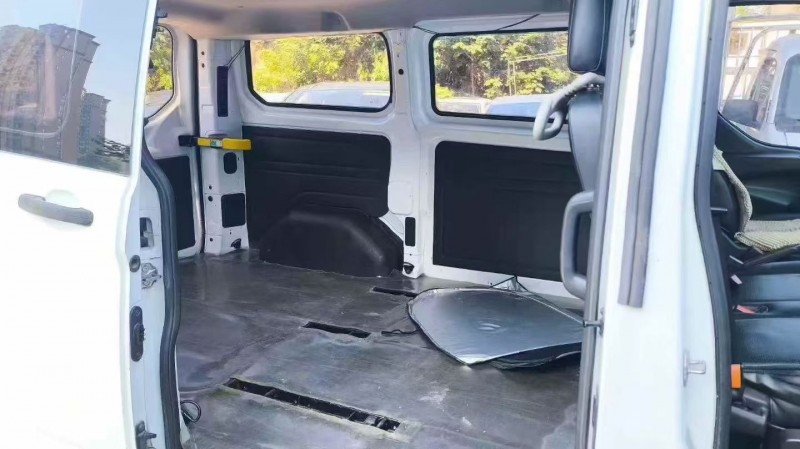 株洲17年福特全顺5