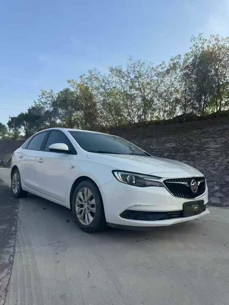 洛阳18年别克英朗3