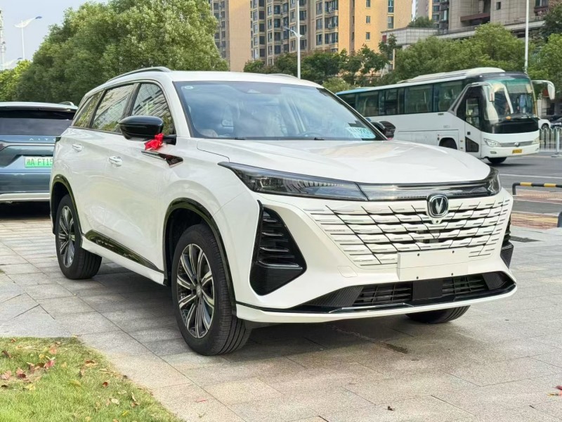 衡阳25年长安汽车CS752